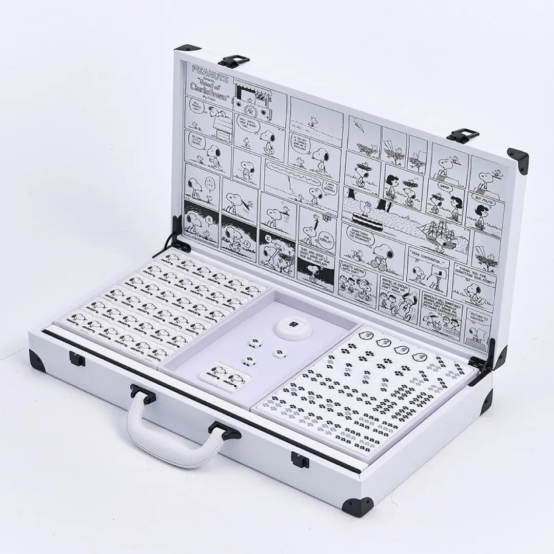 Peanuts Snoopy Deluxe Magnetic Mahjong Set (White) | SNPY ONLY