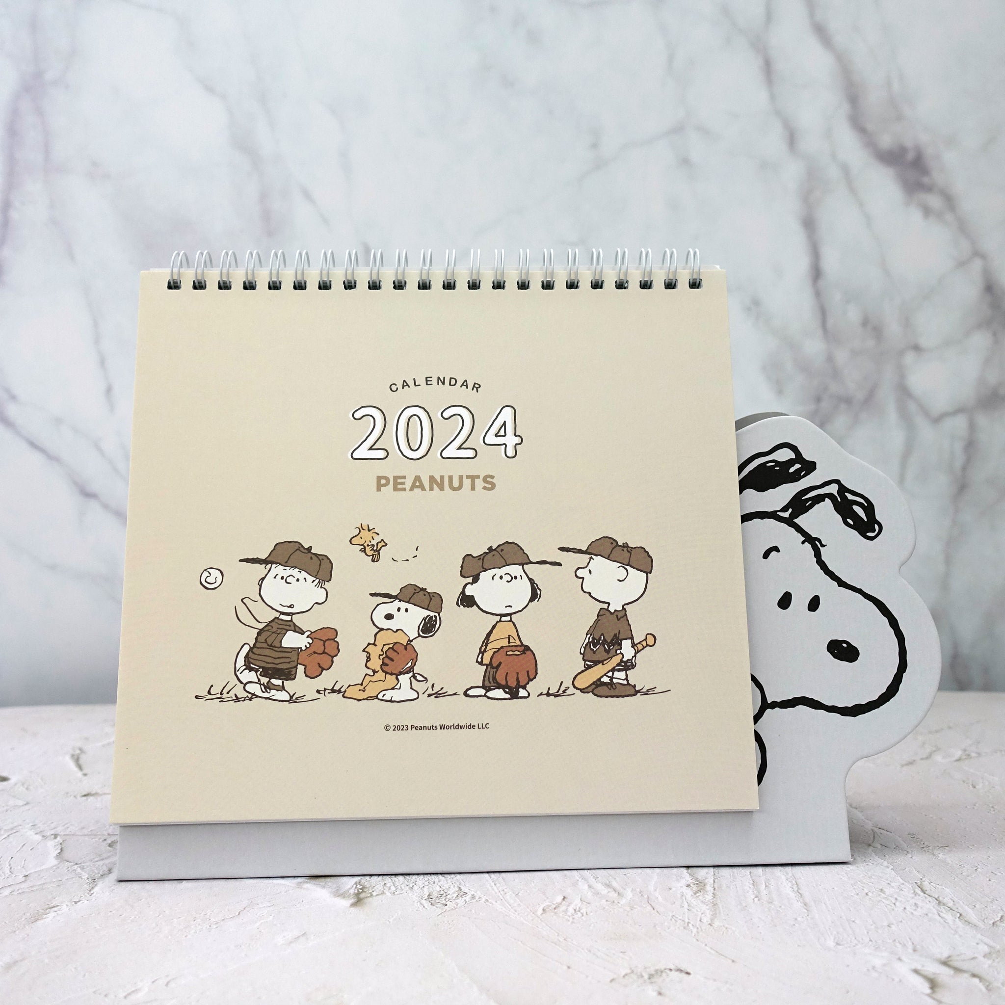 Aazon.co : 2024 Day &ap; Schedule Calendar/Peanuts No. 172