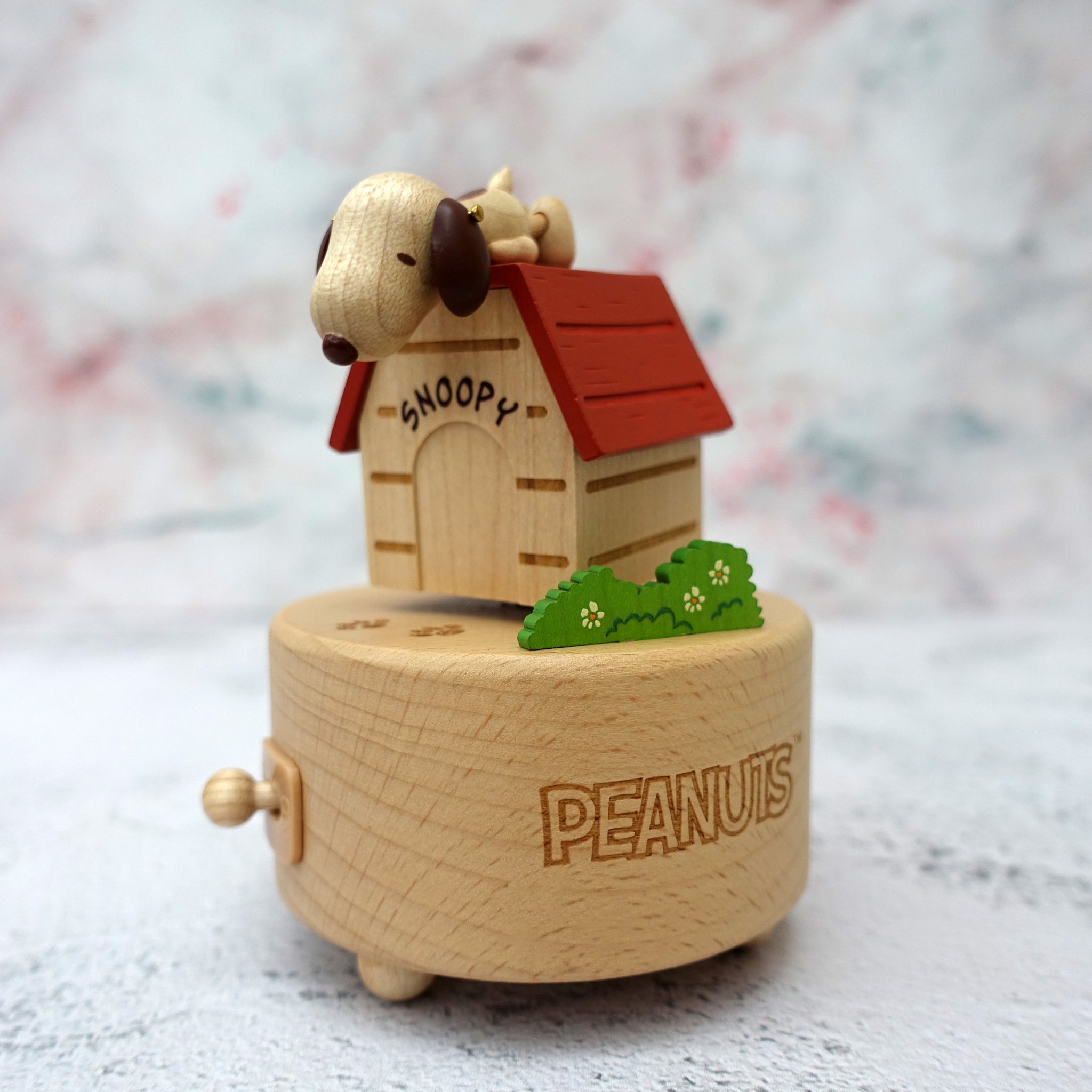 Peanuts Snoopy Dog House Wooden Music Box | SNPY ONLY
