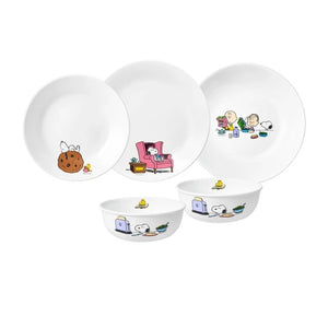 Corelle Peanuts Snoopy "Chow Time" Dinnerware Set A