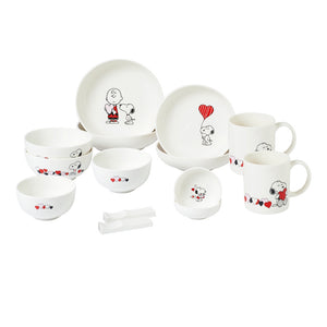 Corelle Peanuts Snoopy "Lovely" 14 PC Gift Set