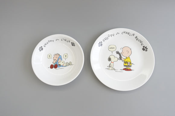 Corelle Peanuts Snoopy Plate Set